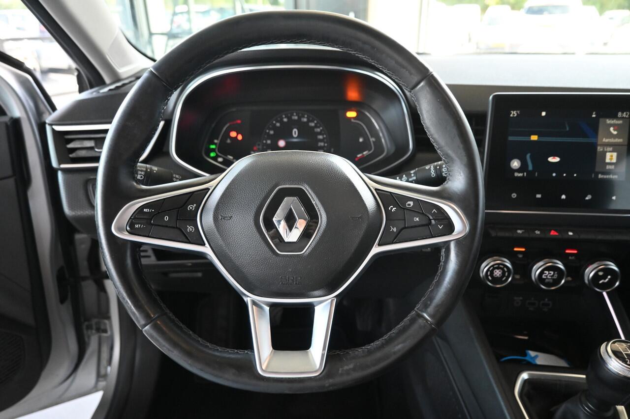 Renault CLIO 1.0 TCe Intens Navigatie Airco Cruise control Trekhaak Achteruitrijcamera 100% Onderhouden! Inruil Mogelijk!