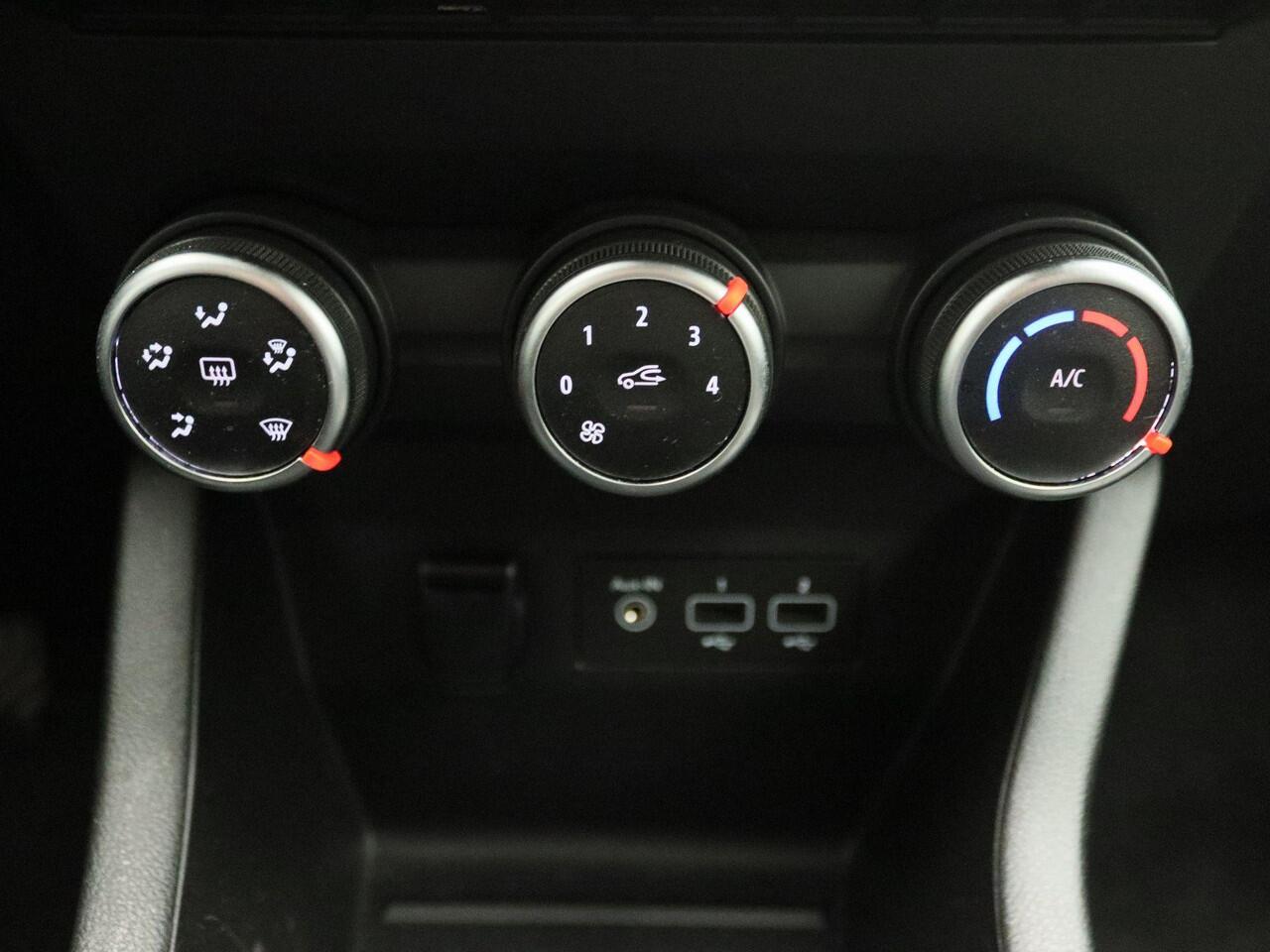 Renault CLIO TCe 90 Evolution | Easy Link Navigatie met Android Auto & Apple CarPlay | Airco | Parkeersensoren | Metaalkleur | Design wielen |