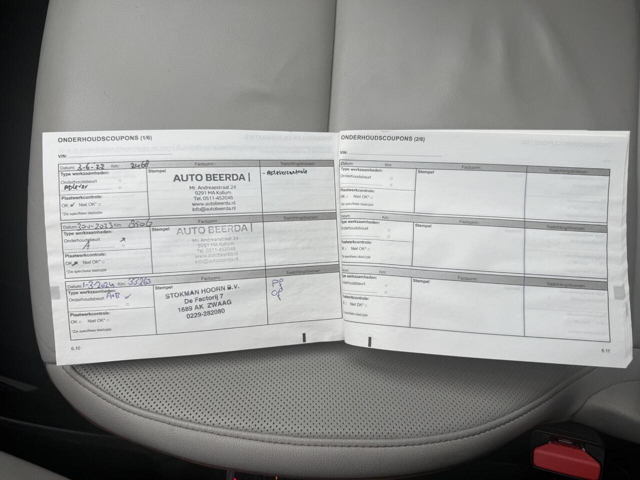 Renault CLIO 1.6 E-Tech Hybrid 140 Initiale / Trekhaak / Stuurverwarming / Stoelverwarming / All Season Banden / Navigatie / Achteruitrijcamera / Cruise Control