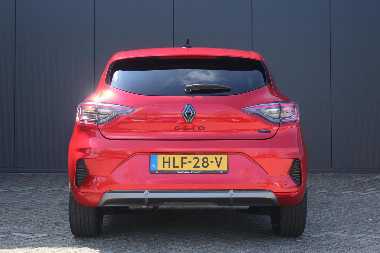 Renault CLIO 1.6 E-Tech Full Hybrid 145Pk esprit Alpine | Navigatie | Draadloze Apple & Android Carplay | 360 Parkeersensoren & 360 Camera | Bose Geluidsysteem | Stoel & Stuurverwarming |