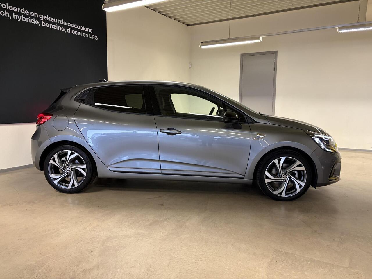 Renault CLIO 1.6 E-Tech Hybrid 145 R.S. Line APPLE CARPLAY ANDROID AUTO / (KUNST)LEDEREN BEKLEDING / NAVIGATIE / CLIMATE CONTROLE.