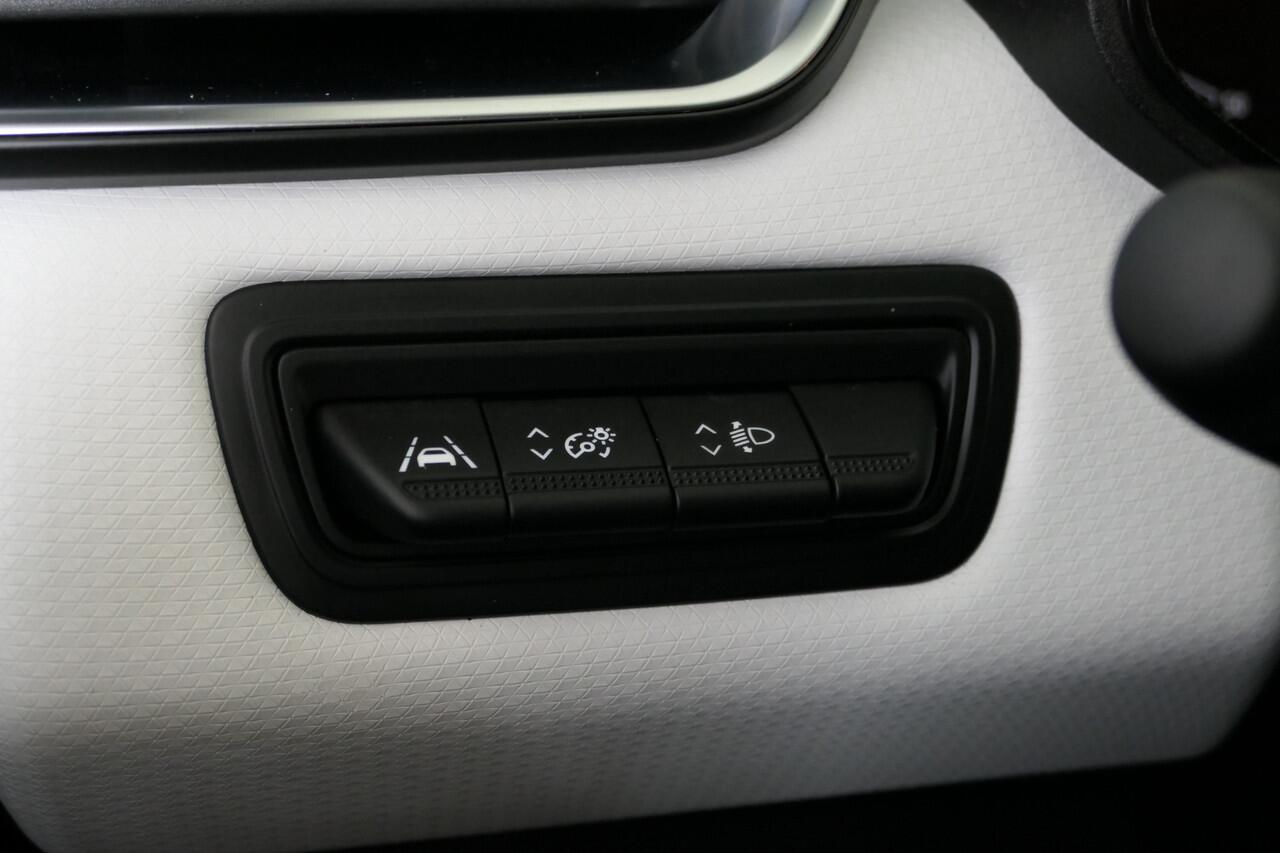 Renault CLIO 1.0 TCe 90 Techno - Occasion Lease vanaf ¤349 p/m - *Vraag naar beschikbaarheid!* - Allseasons - Camera - 9.3 Inch beeld - Sensoren V+A