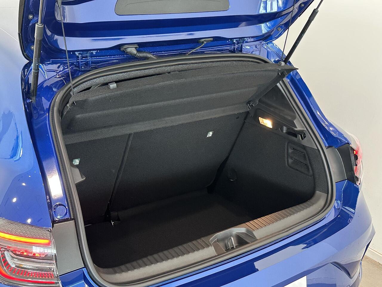 Renault CLIO 1.0 TCe 90 Techno | Pack Winter | Pack Look 17" | Van: ¤ 29.632,- nu rijklaar voor: ¤ 26.132,-