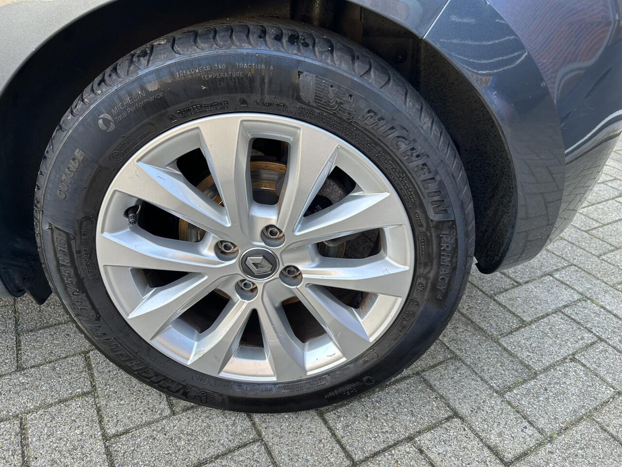 Renault CLIO 1.0 TCe Intens