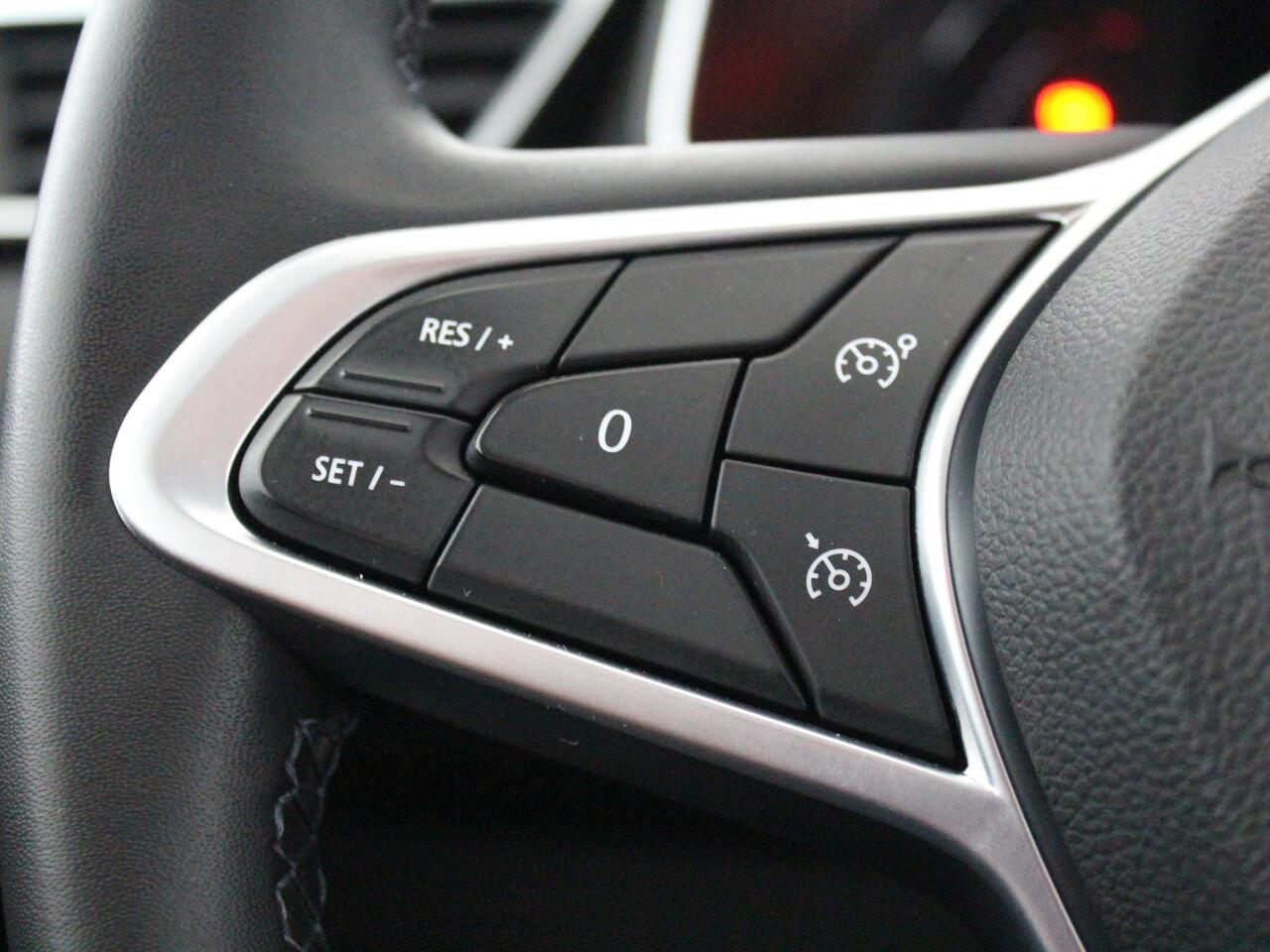 Renault CLIO 1.0 TCe Intens | Navi | PDC | Trekhaak |*