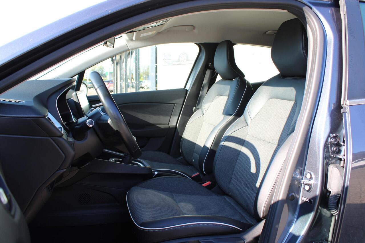 Renault CLIO 1.0 TCe Intens , Trekhaak, Halfleder, Cruise, Clima, Apple Carplay, Android Auto, LMV 16 Inch, PDC, LKA