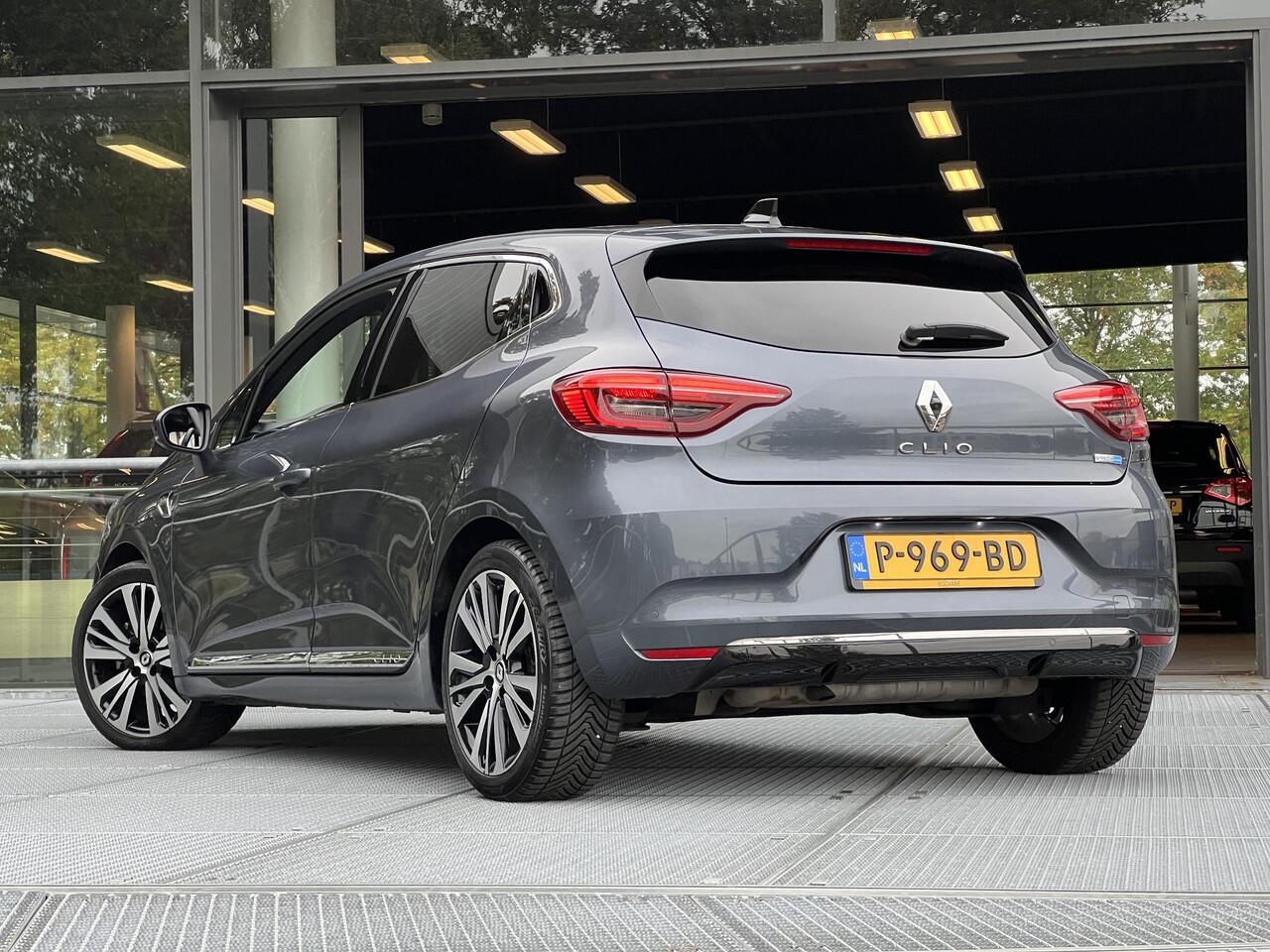 Renault CLIO 1.6 E-Tech Hybrid 140 Initiale Paris | Leder | Navigatie | 17" lichtmetalen velgen | Eerste eigenaar |