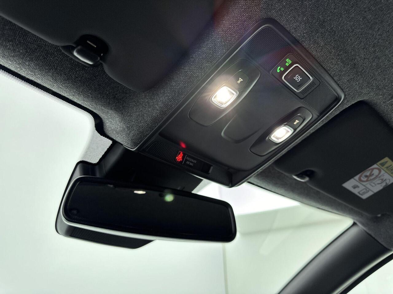 Renault CLIO 1.0 TCe 90Pk Techno | Navigatie | Apple & Android Carplay | Climate Control | Achteruitrijcamera | Parkeersensoren Achter | Privacy Glass | Keyless Entry | Cruise Control & Snelheidsbegrenzer |