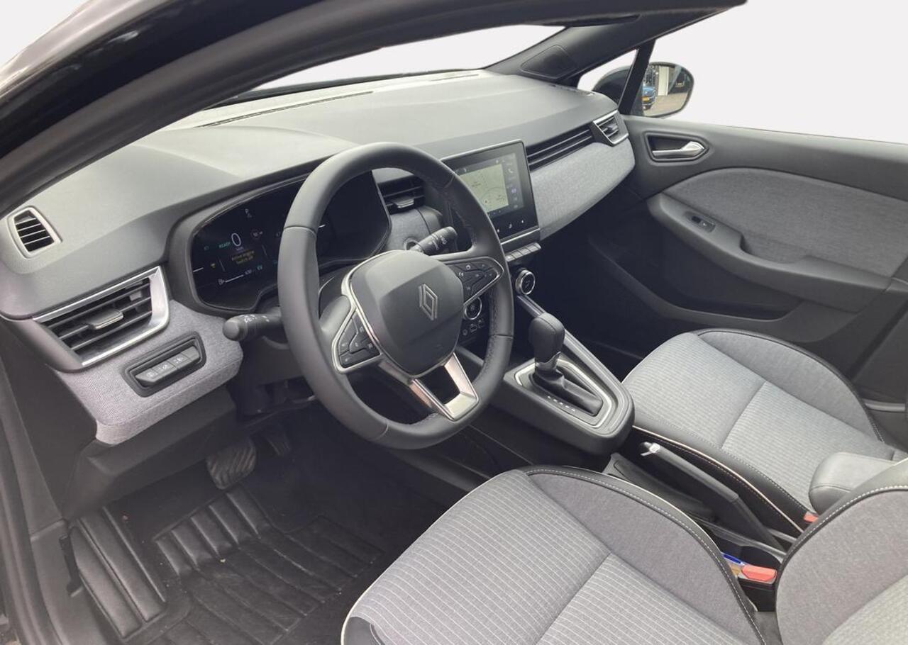 Renault CLIO 1.6 E-Tech Full Hybrid 145 techno