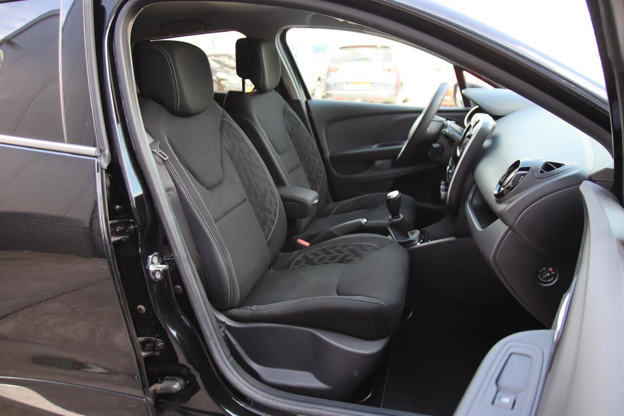 Renault CLIO Estate 0.9 TCe Limited Cruise, Airco, Carplay, NL auto, LMV, PDC Aanbieding!