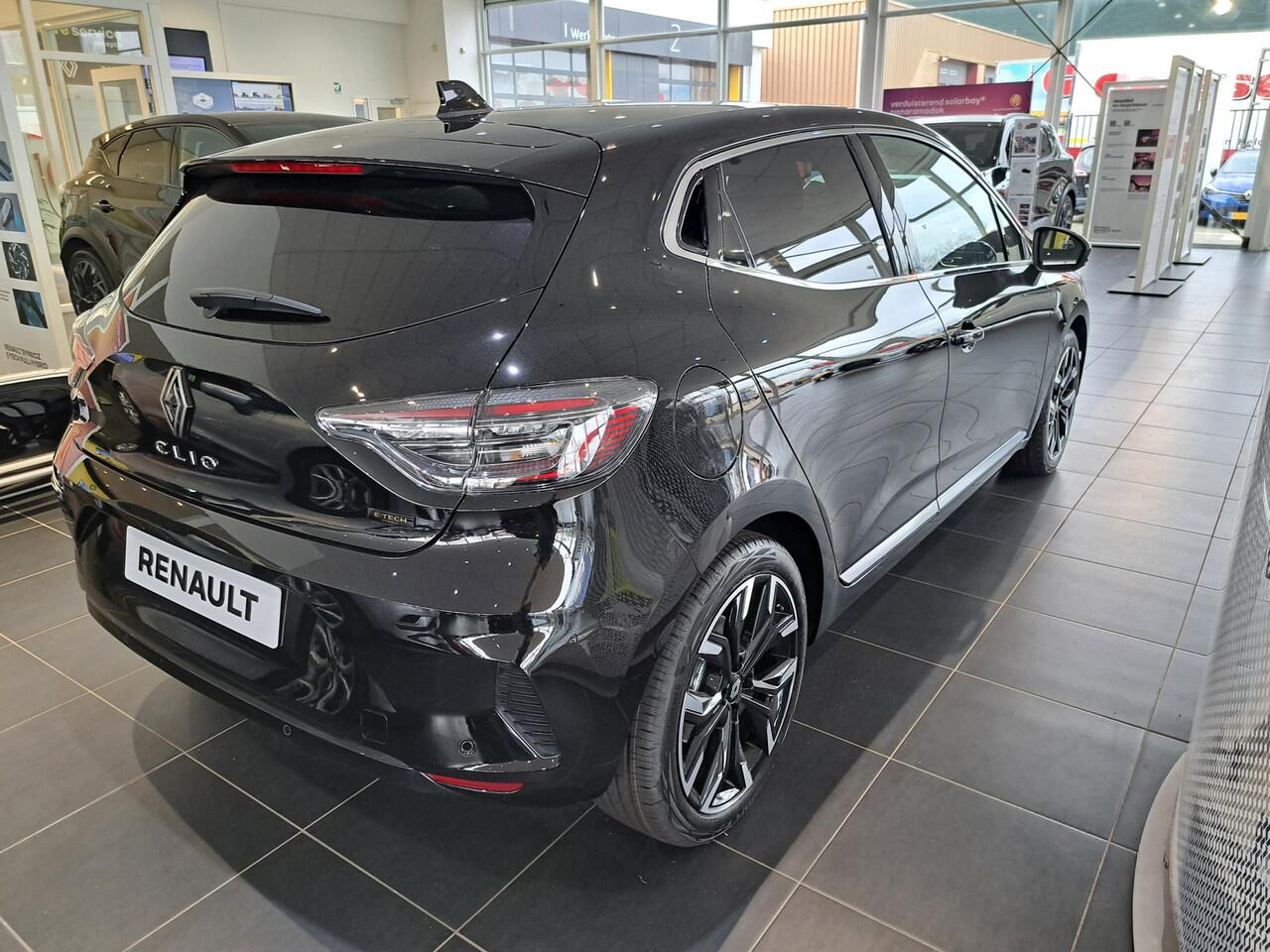 Renault CLIO 1.6 E-Tech Full Hybrid 145 techno | 17" LM velgen | Navigatie | Climat Control | BOSE | Demonstratieauto, vraag naar beschikbaarheid |