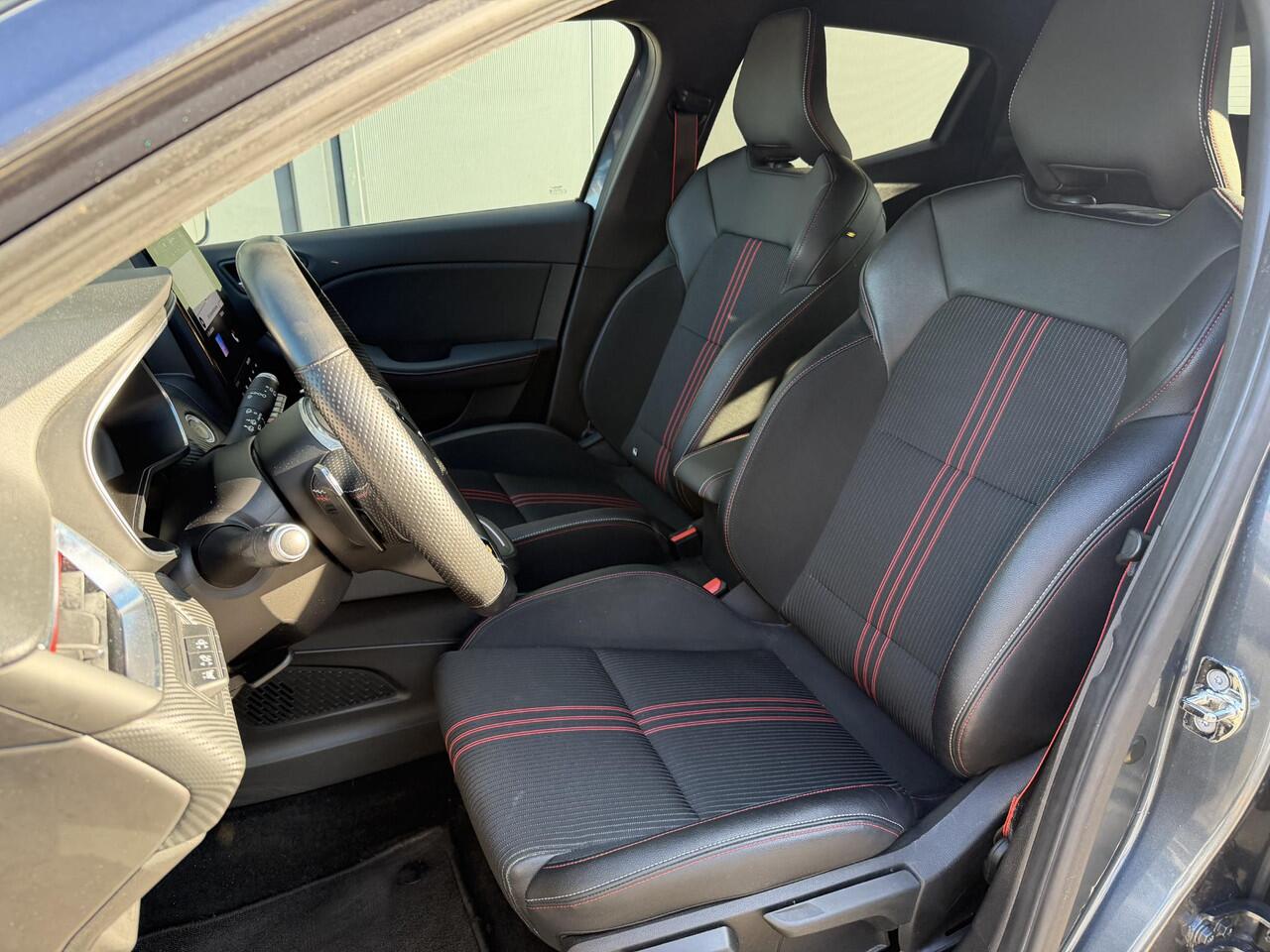 Renault CLIO 1.3 TCe R.S. Line / All Season Banden / 360 Graden Camera / Adaptieve Cruise Control / Apple Carplay / NAP Logisch / Dealer Onderhouden