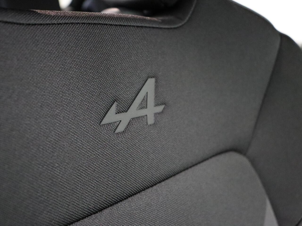 Renault CLIO E-Tech Full Hybrid 145pk esprit Alpine | Stoel- en stuurwielverwarming | 360 graden camera | 17" lichmetalen velgen |