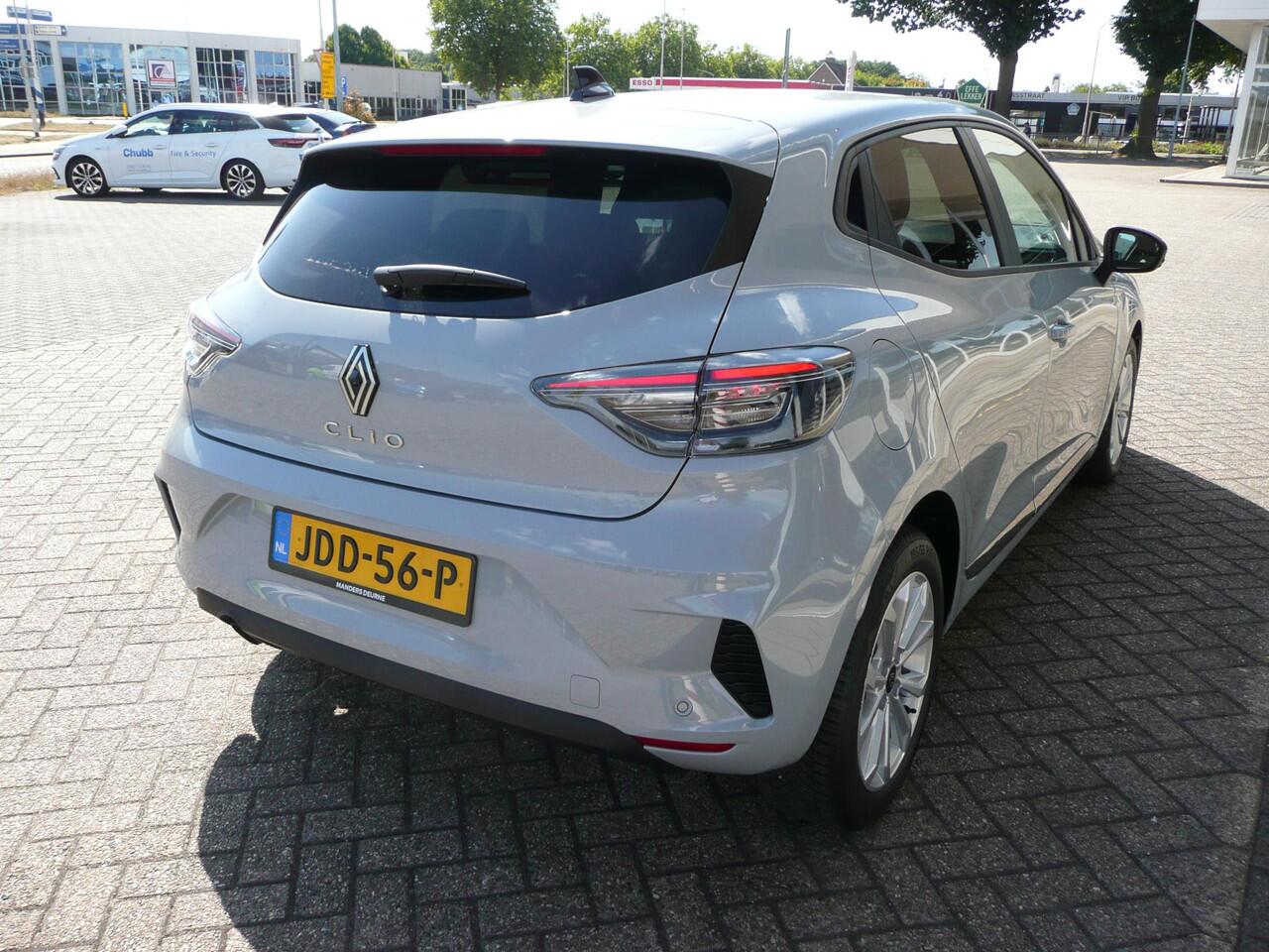 Renault CLIO TCe 90 GPF evolution PACK WINTER/ PACK LOOK (16"LM VELGEN & PRIVACY GLAS)/ RESERVE WIEL/ 4 SEIZOENSBANDEN/ ETC.... DEALER ONDERHOUDEN! 1e EIGENAAR! GRIS RAFALE METALLIC!