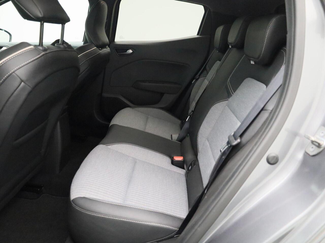 Renault CLIO 1.0 TCe 90 GPF techno | Navigatie | Achteruitrijcamera | Parkeersensoren