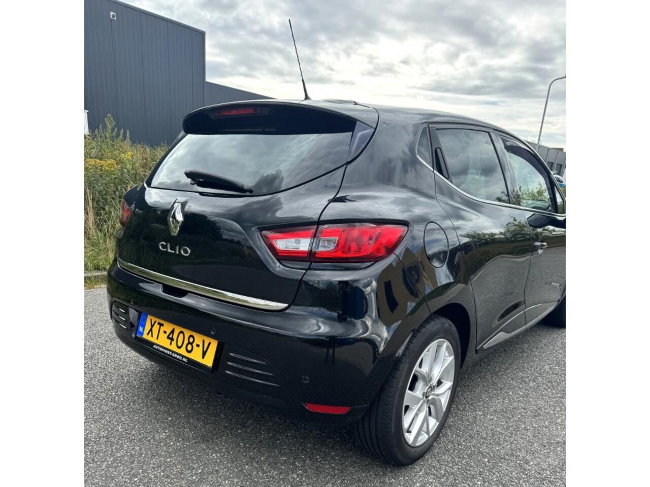 Renault CLIO 0.9 TCE LIMITED / Navi / Bluetooth
