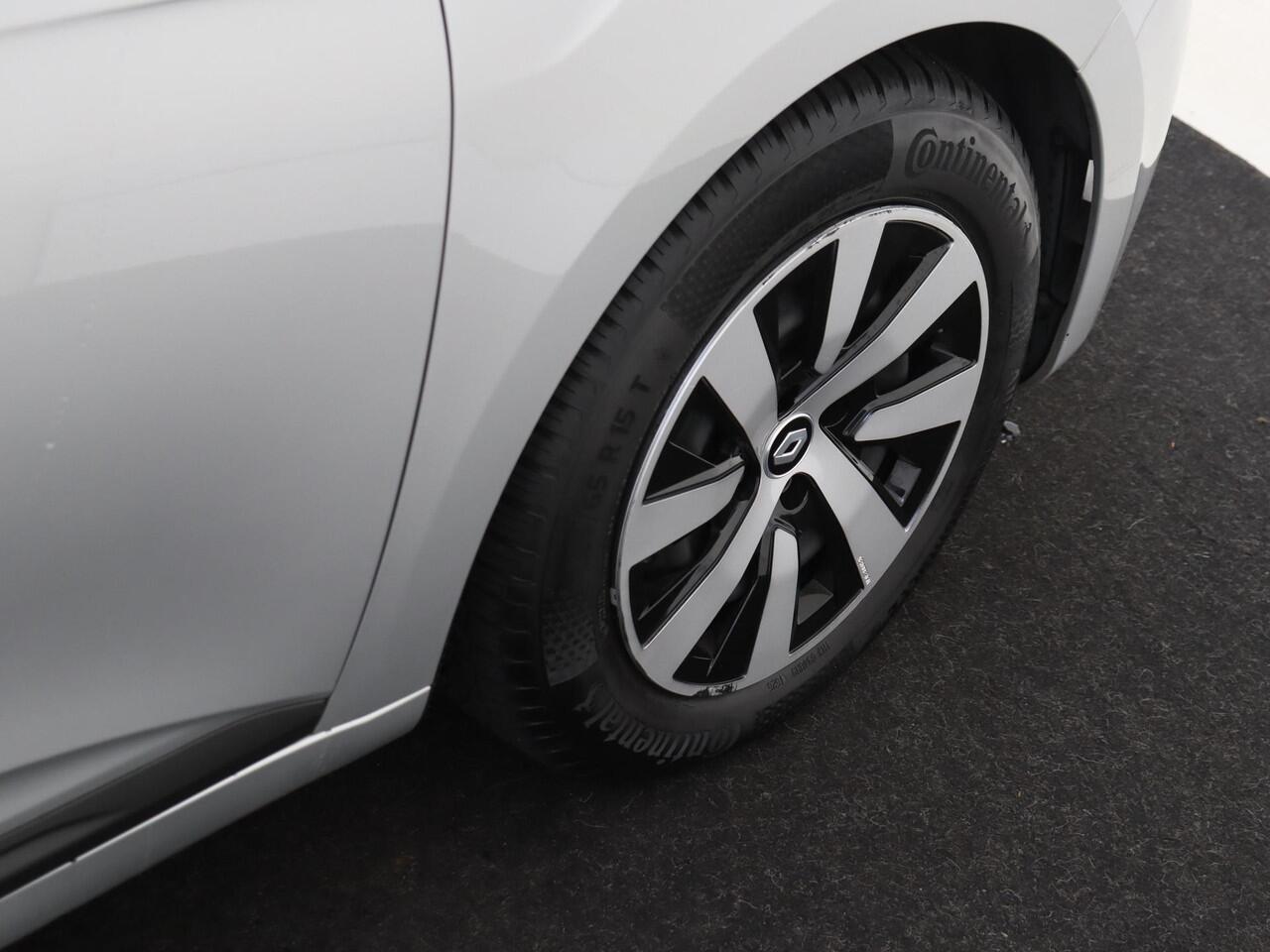 Renault CLIO 1.0 TCe 90PK Equilibre | All-Seasonbanden | Full-Map Navigatie | PDC Achter | Licht- & Regensensor | LED-Verlichting | Cruise Control & Snelheidsbegrenzer | Apple Carplay & Android Auto | Lane Assist