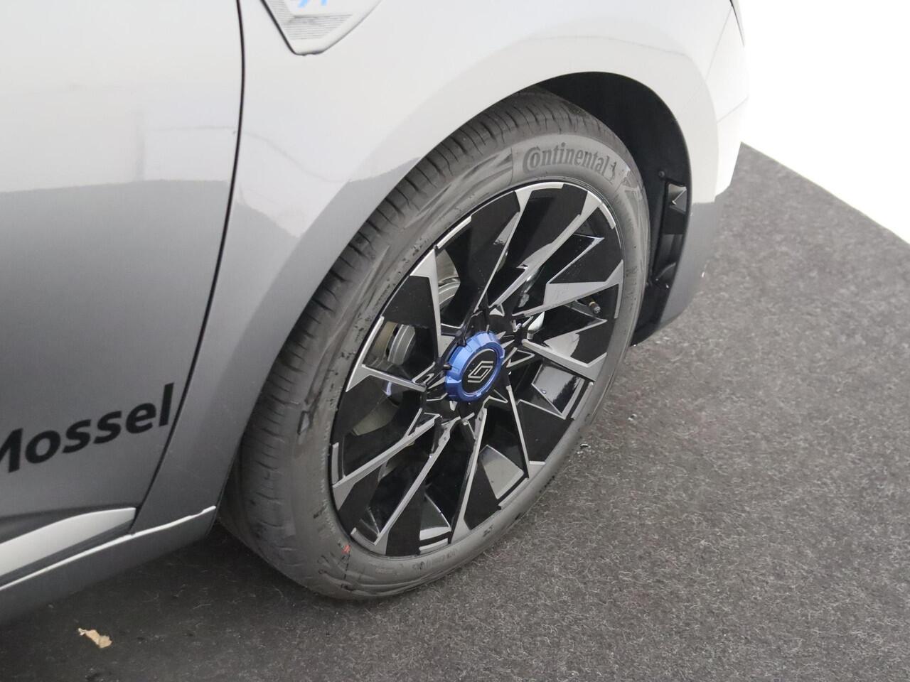 Renault CLIO 1.6 E-Tech Full Hybrid 145PK esprit Alpine | Apple & Android Carplay | Achteruitrij Camera | Parkeersensoren Voor en Achter | Climate Control | Navigatie | Adaptive Cruise Control