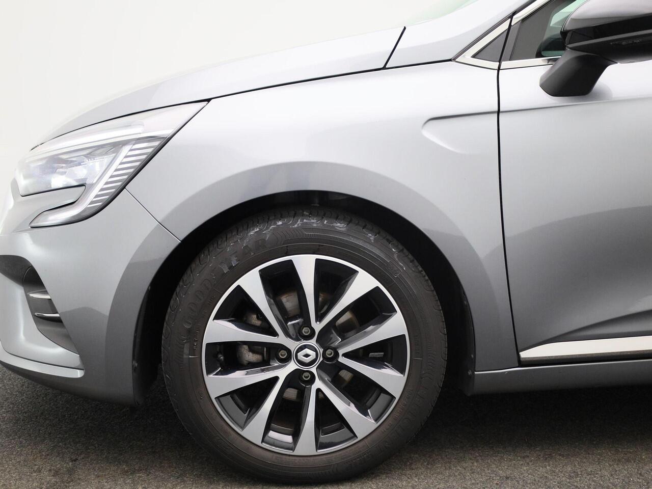 Renault CLIO 1.0 TCe Techno 90PK | Navigatie | Achteruitrijcamera | Climate Control | Half-Leder | Apple CarPlay & Android Auto