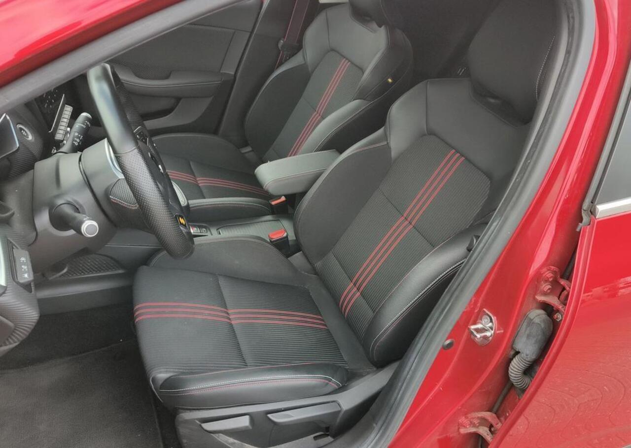 Renault CLIO 1.0 TCe 100 R.S. Line