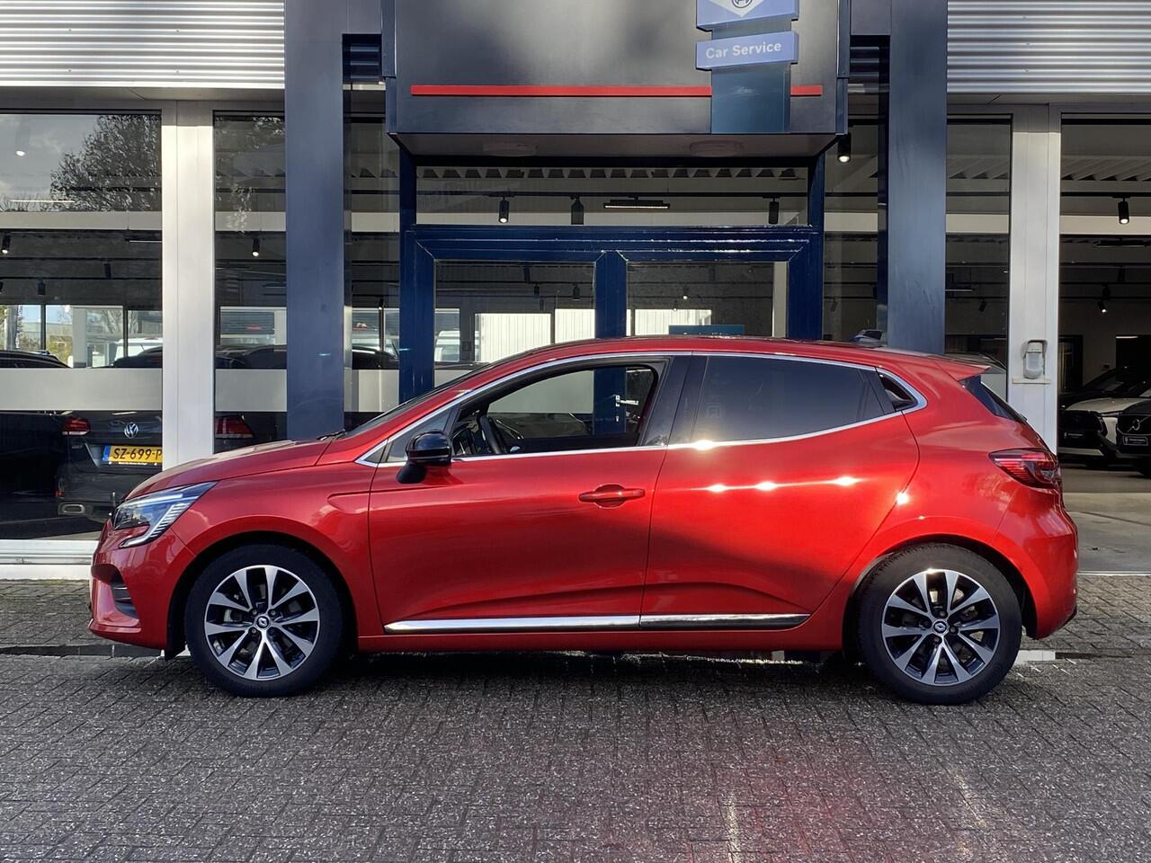 Renault CLIO 1.6 E-Tech Hybrid 145 Techno / Automaat / NL-Auto / Dealer-Onderhouden / Cruise-Control / Climate-Control / LED / Keyless / Apple-Carplay & Android-Auto / Sfeerverlichting / DAB Radio-Bluetooth / Navi / PDC V+A met Camera / 16'' LMV / All-Season / ENZ.