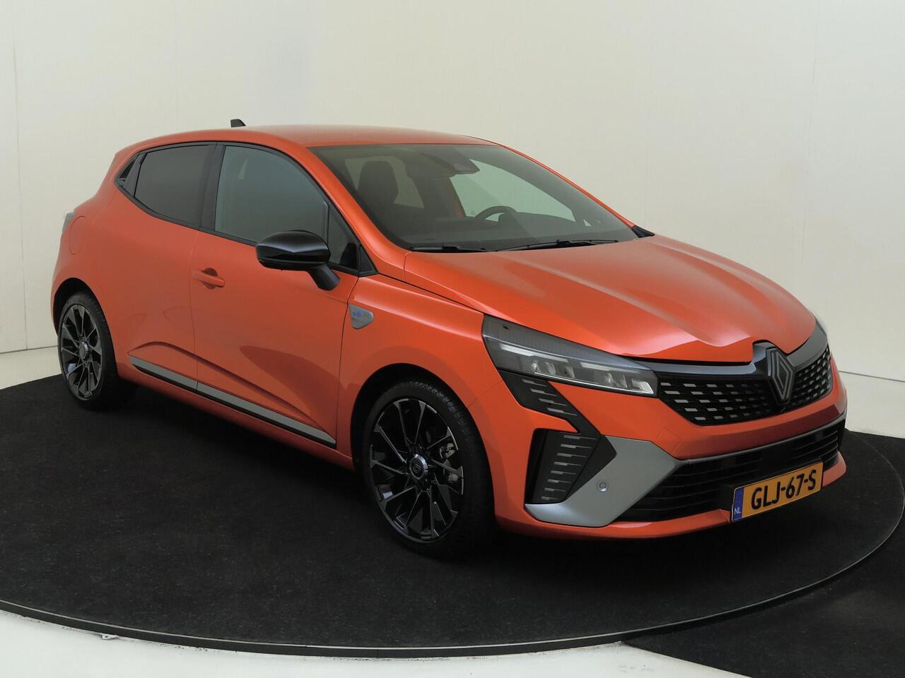 Renault CLIO 1.0 TCe 90PK GPF Esprit Alpine | Navigatie | Draadloze Carplay | Climate Control | Stoel & Stuurverwarming | Adaptive Cruise Control | Parkeersensoren & Camera | All Season Banden | Privacy Glass |
