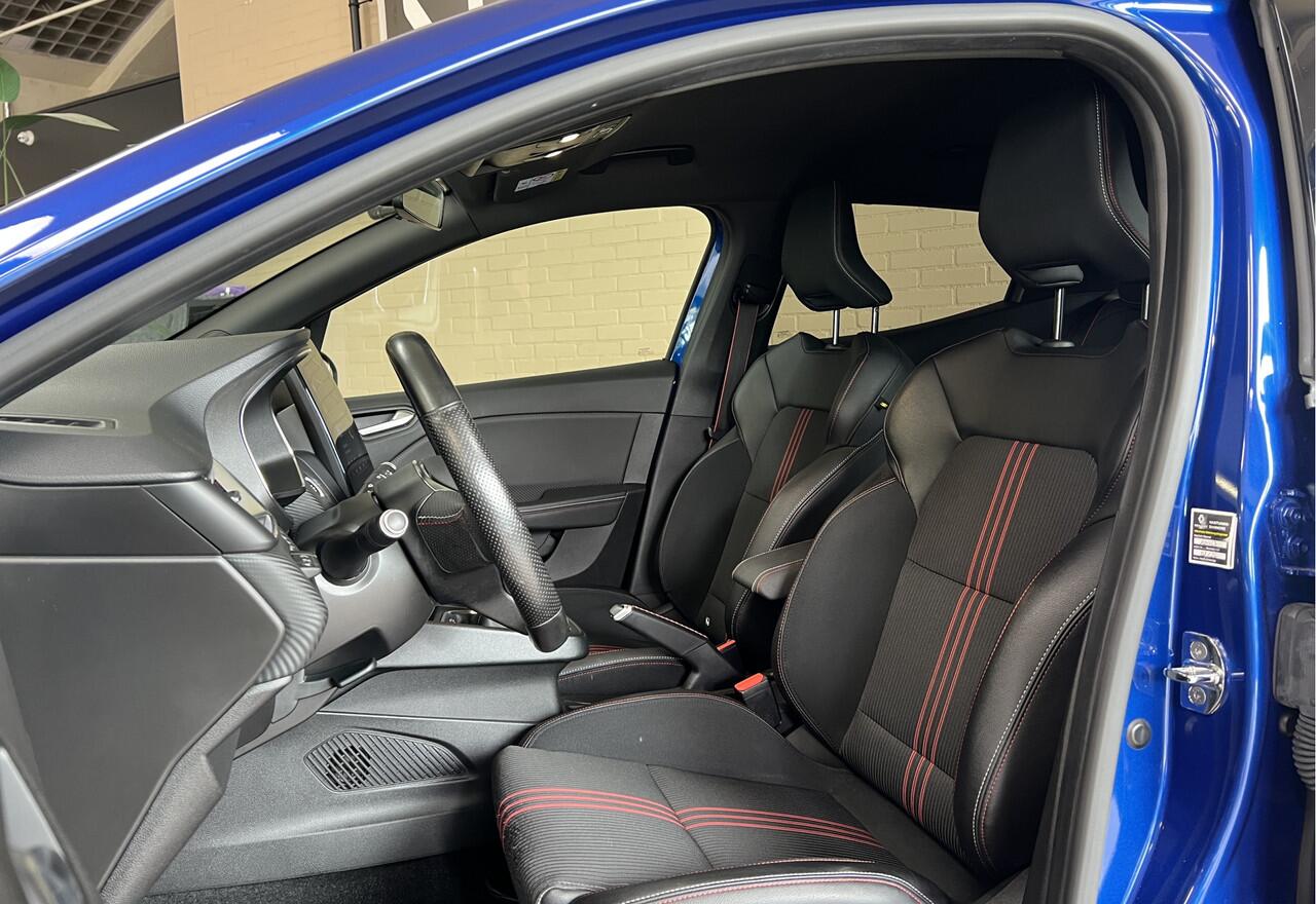 Renault CLIO 1.0 TCe 90 | R.S. Line | Bose | Groot Navi | 360 Camera | Stoerlverwarming | 17 " | Cruise control | LED |