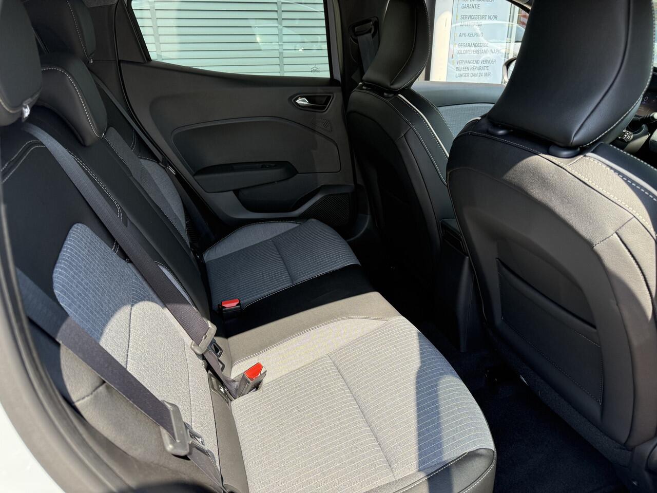 Renault CLIO 1.6 E-Tech Full Hybrid 145 techno | winterpakket | reservewiel | tijdelijk gratis Top Afleverpakket twv Eur 695