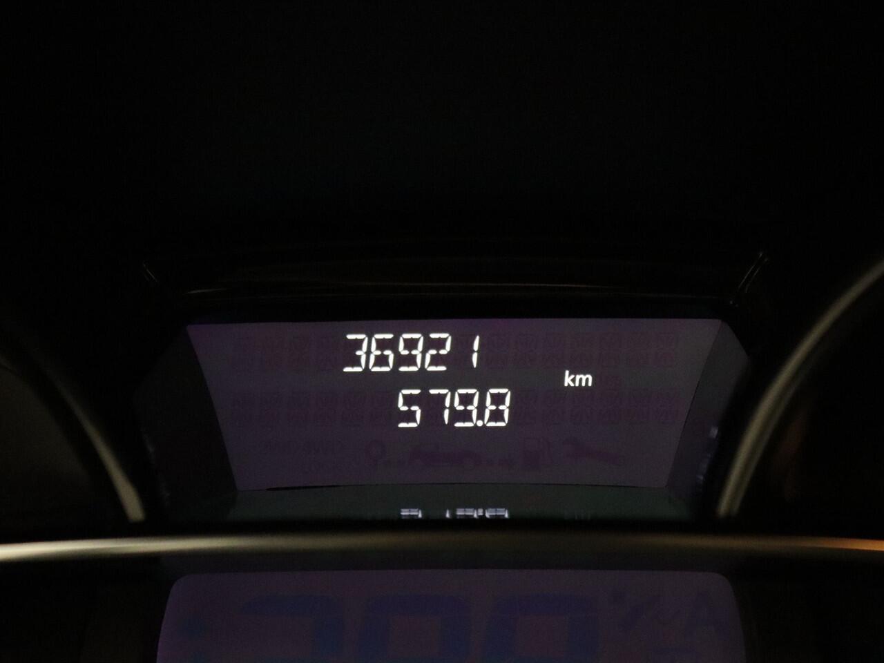 Renault CLIO Estate 90pk TCe Life Airco | Radio | Cruise control