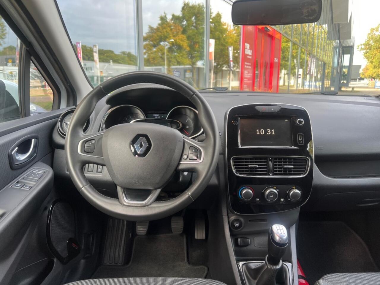 Renault CLIO 0.9 Tce Station 2019 Business Edition.