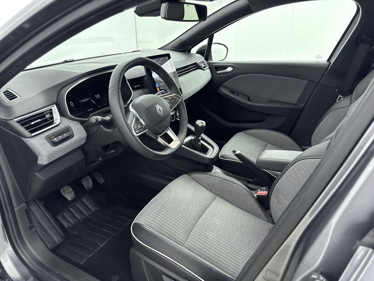 Renault CLIO 1.0 TCe 90Pk GPF techno | Navigatie met 9.3 Inch Scherm | Climate Control | Cruise Control | Parkeersensoren incl. Camera | Apple Carplay/Android Auto | Keyless Entry | Lichtmetalen Velgen 16 Inch |