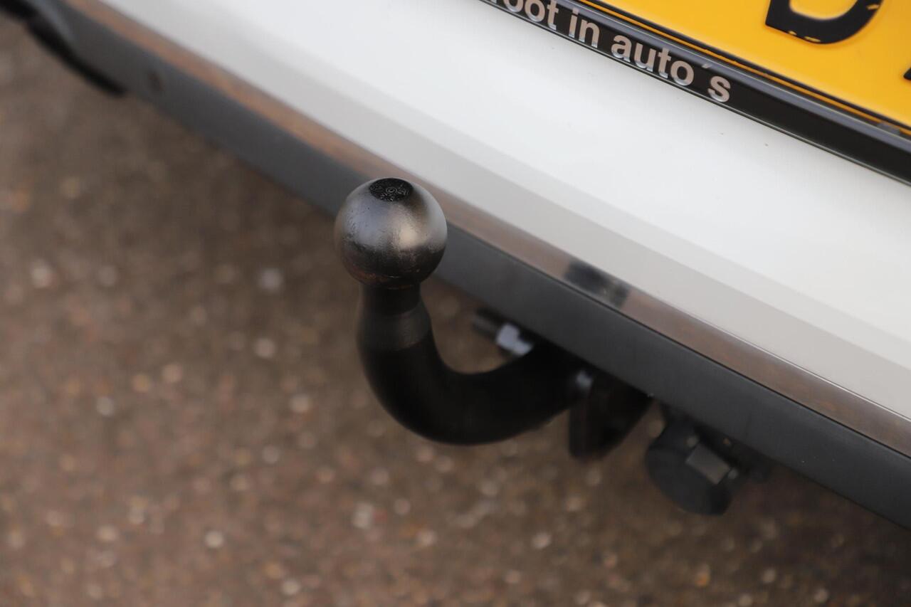 Renault CLIO 1.5 dCi Zen Trekhaak Navigatie Carplay Android Airco Cruise Control Rijstrooksensor Parkeersensor