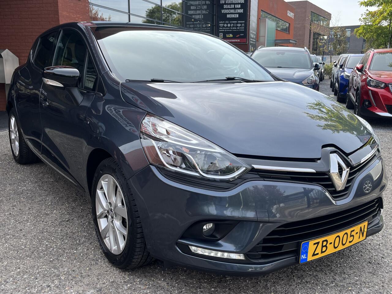 Renault CLIO 0.9 TCe Limited // NAVI // PDC // AIRCO // KEY LESS ENTRY // CRUISE // BLUETOOTH //