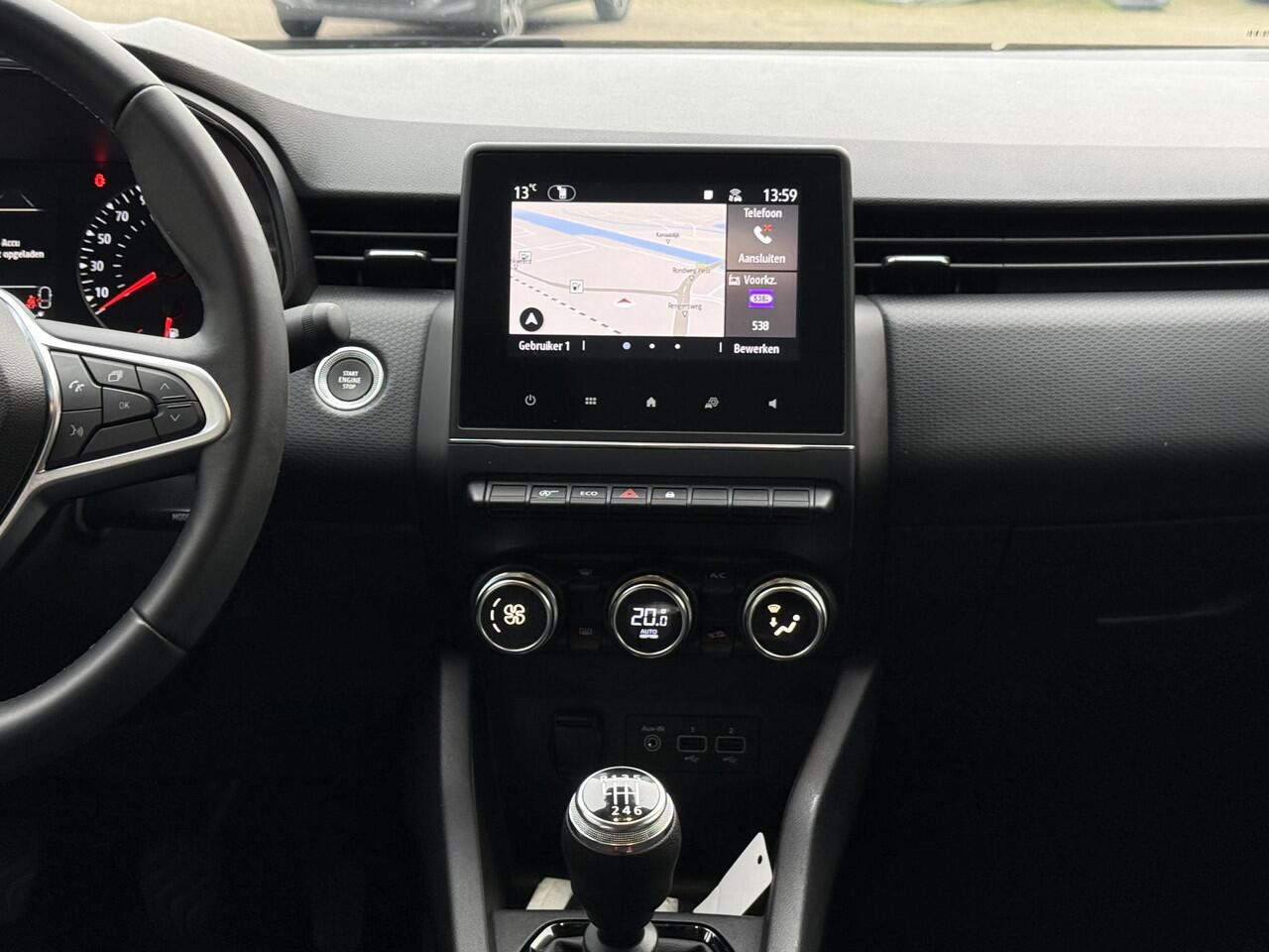 Renault CLIO 1.0 TCe Zen Comfort | NAP | Navigatie | Climate Control | Key-less | Parkeersensoren | DAB | LED |