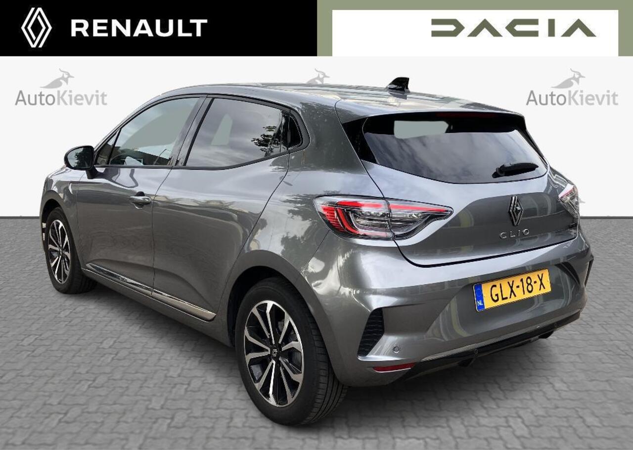 Renault CLIO 1.6 E-Tech Full Hybrid 145 techno - Demo