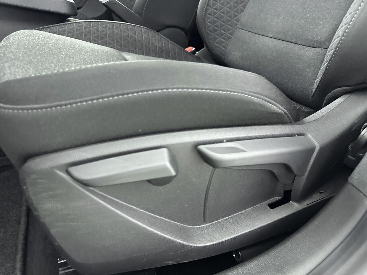 Renault CLIO 1.0 TCe Zen | Airco | Android Auto & Apple Carplay| DAB | Cruise Control | Parkeersensoren Achter