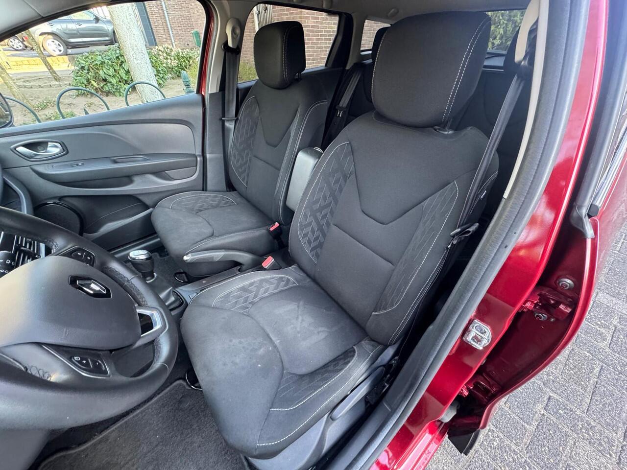 Renault CLIO Estate 0.9 TCe Limited Airco/Camera/Navigatie