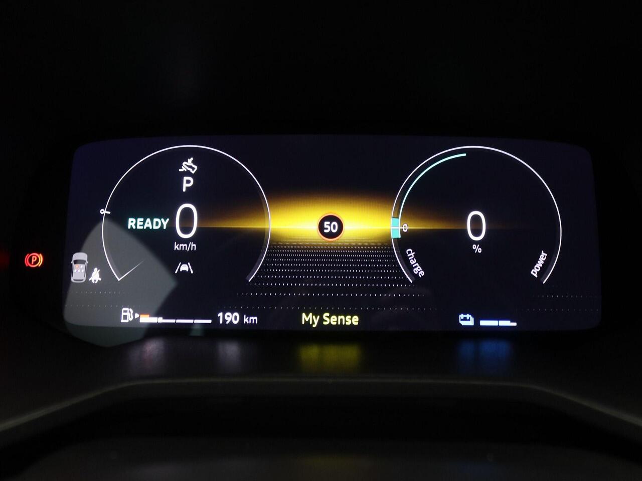 Renault CLIO E-Tech Full Hybrid 145 esprit Alpine | EASY LINK navigatiesysteem met 9,3" touchscreen incl. Apple Carplay & Android Auto | Adaptive Cruise Control | Parkeersensoren met 360camera + achteruitrijcamera | lichtmetalen wielen 17" | Dodehoek detectie |