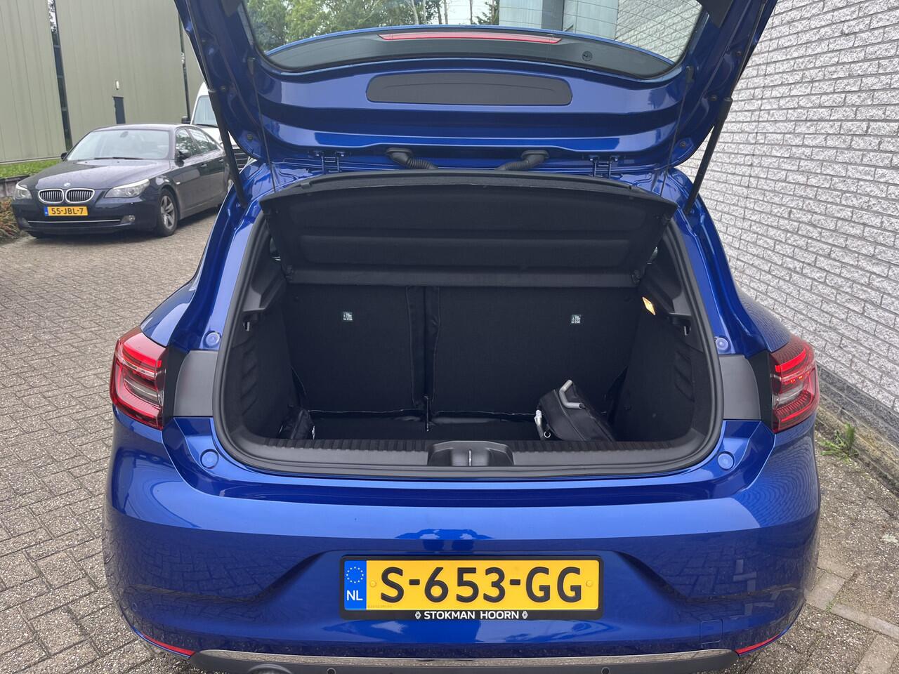 Renault CLIO TCe 100 EDC ( automaat ) Intens | automaat | | incl. Bovag rijklaarpakket met 12 maanden garantie |