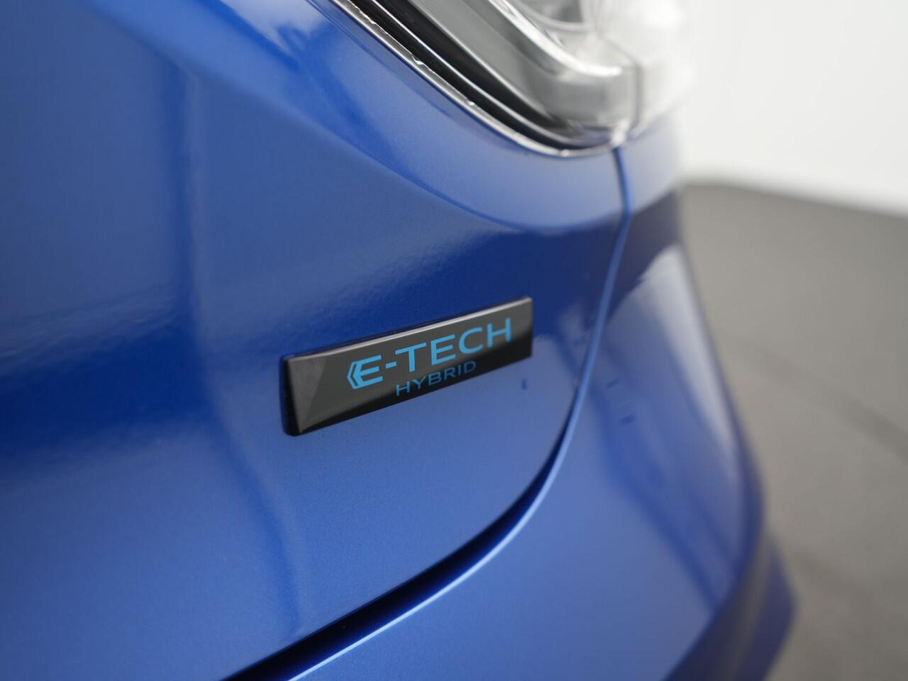 Renault CLIO 1.6 E-Tech Full Hybrid 145 Esprit Alpine - DEMO - All Seasonbanden - 360 Graden Camera - BOSE Premium Audio - Adaptieve Cruise Control