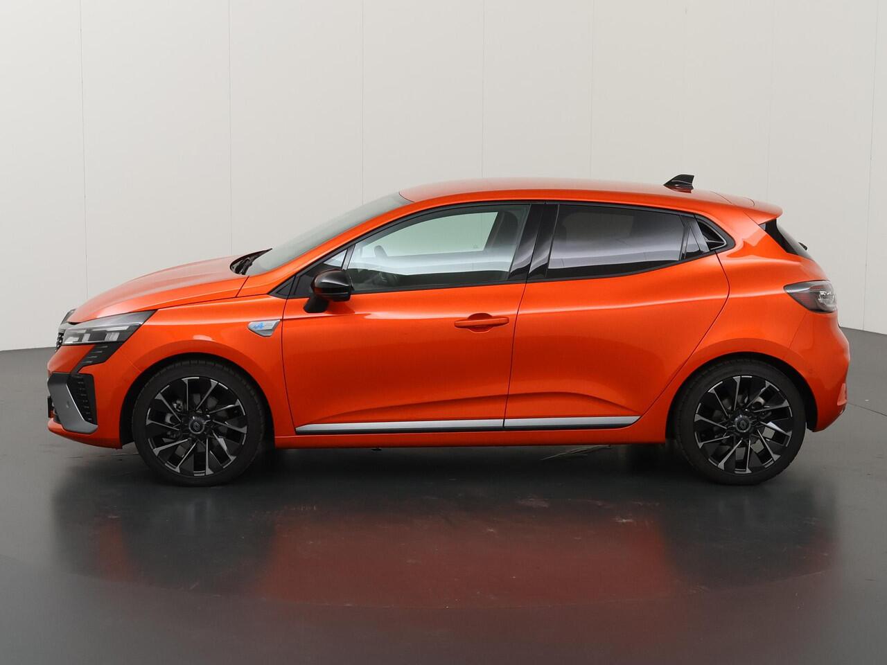 Renault CLIO 1.6 E-Tech Full Hybrid 145 esprit Alpine | Trekhaak Afneembaar | B&O | Virtual Cockpit | Parkeercamera 360° | Navigatie | Dodehoekdetectie |