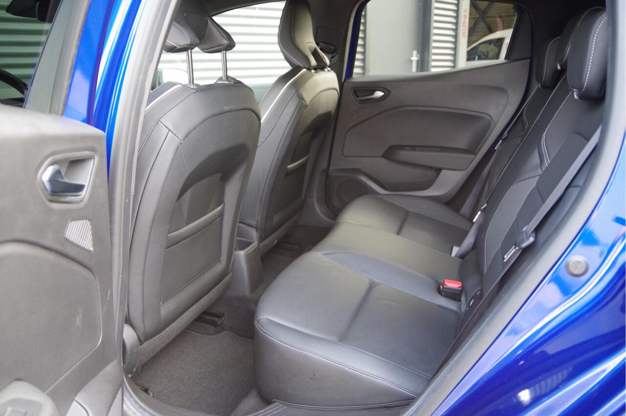 Renault CLIO 1.3 TCe Initiale Paris 131PK AUT. LED, LEDER, KEYLESS, CAMERA, STOEL/STUURVERWARMING, NAVI, CRUISE, CLIMA