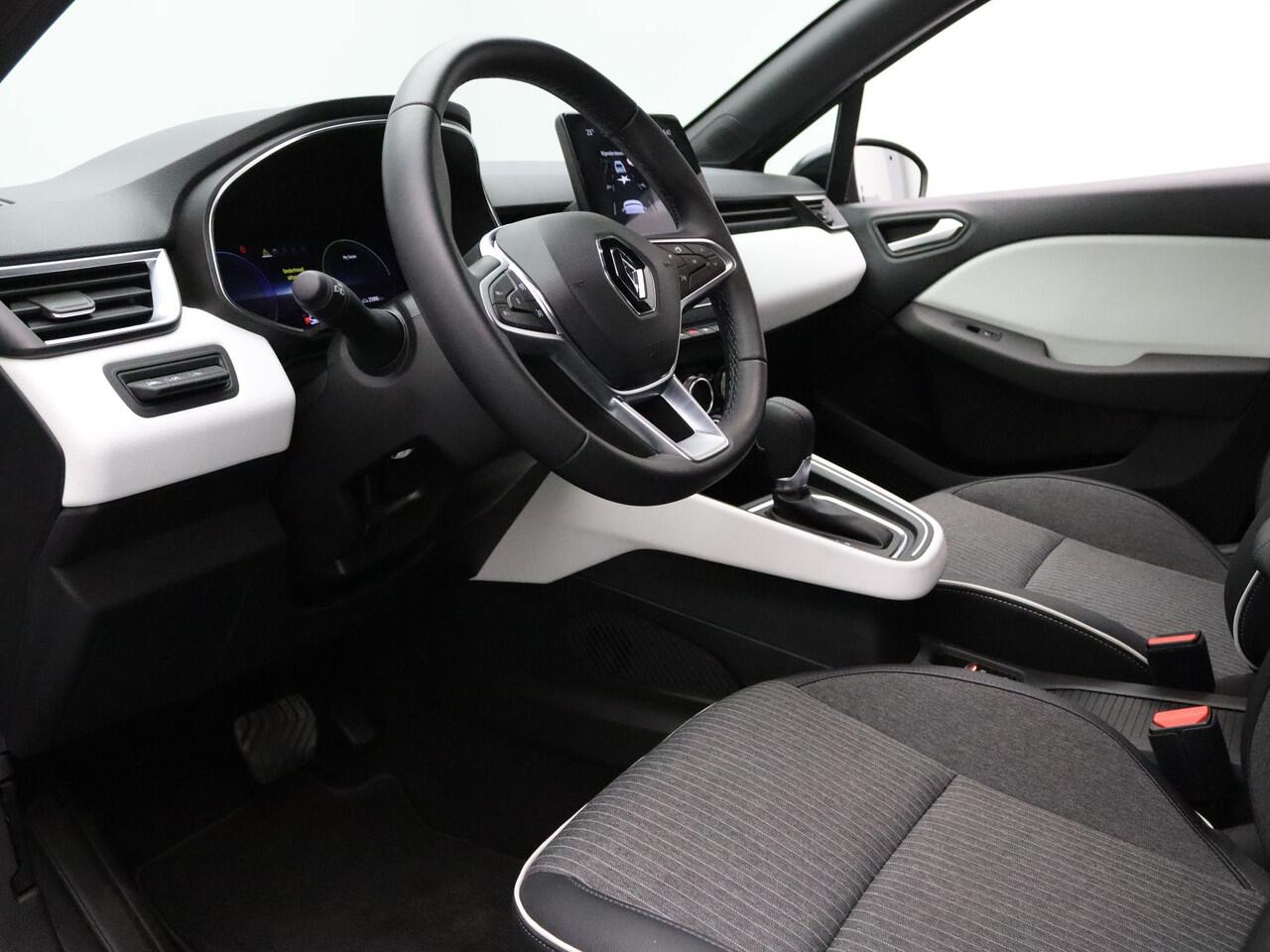 Renault CLIO E-Tech Hybrid 145pk Techno Automaat Camera | Climate | Cruise | Carplay | Parkeersens. v+a