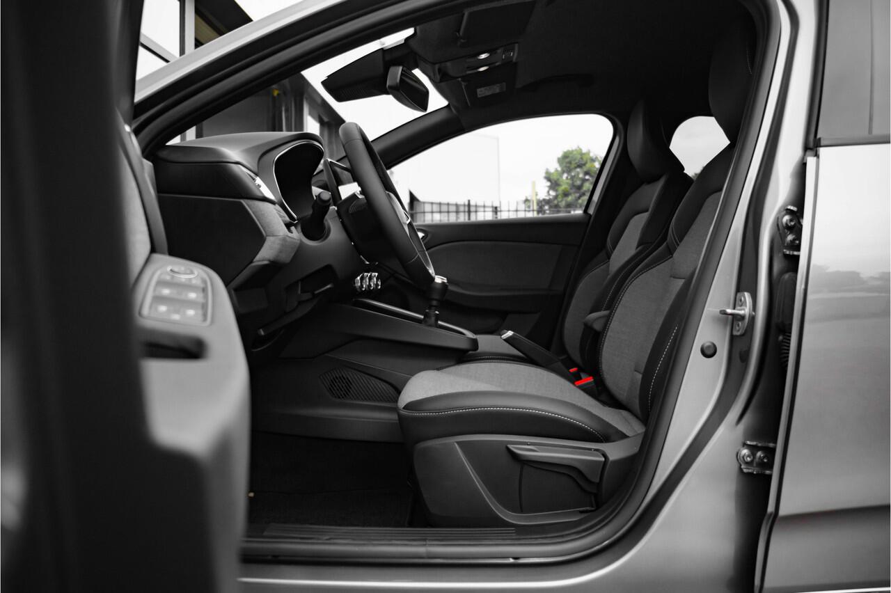 Renault CLIO 1.6 E-Tech Full Hybrid 145 techno NU met ¤ 4000,- KORTING