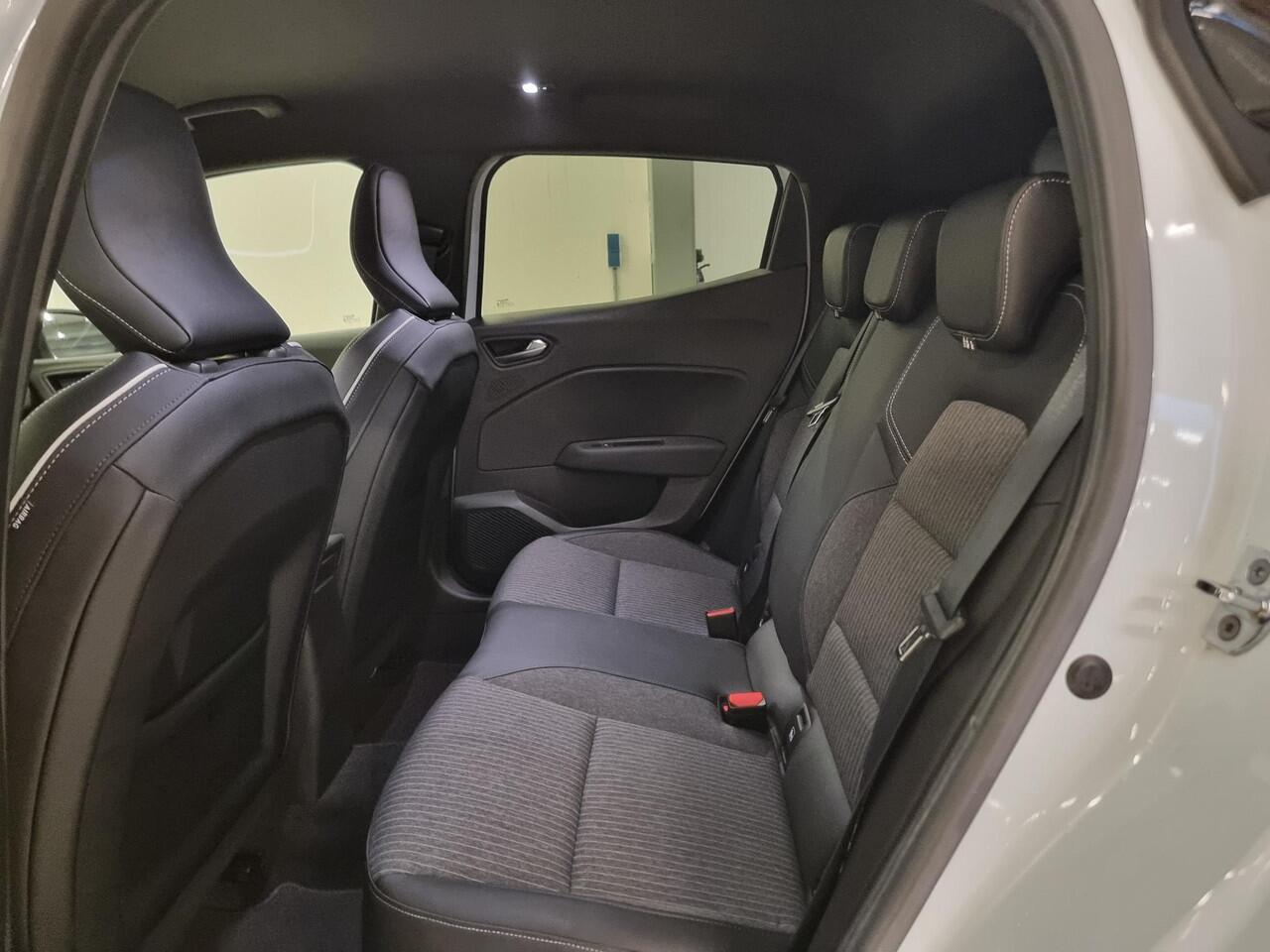 Renault CLIO 1.0 TCe 90 Techno | Navigatie | Achteruitrijcamera | Cruise Control | Parkeersensoren V+A |