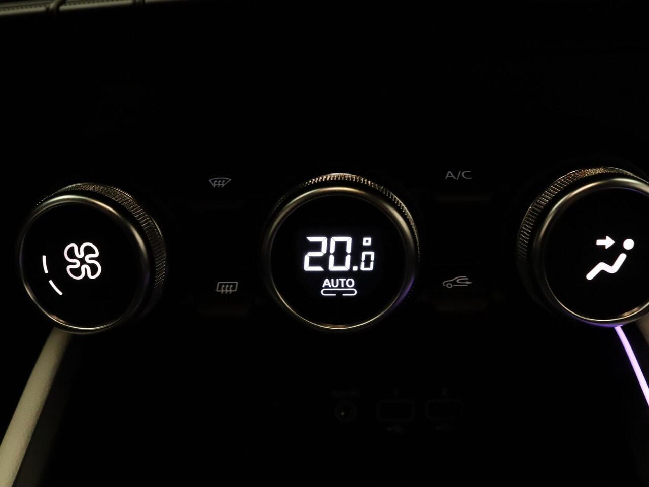 Renault CLIO E-Tech Hybrid 145pk Techno Automaat Camera | Climate | Navi | Parkeersens. achter