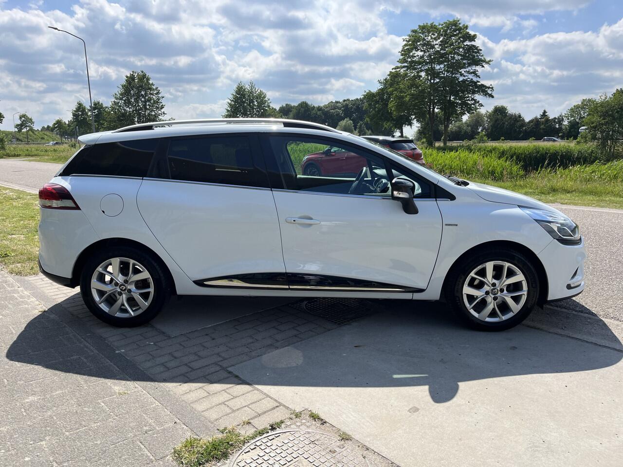 Renault CLIO Estate 0.9 TCe Limited / Keyless / Airco / PDC Achter / Cruise / Applecarplay - Androidauto / DAB /