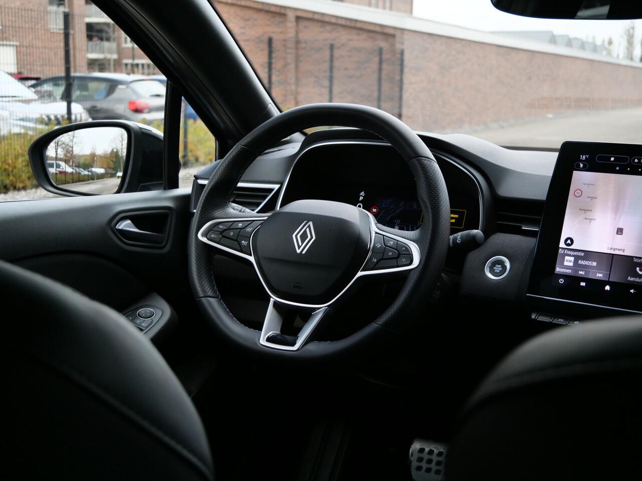 Renault CLIO 1.6 E-Tech Full Hybrid 145 Pk esprit Alpine Automaat Navi / DAB / Camera / Apple Carplay