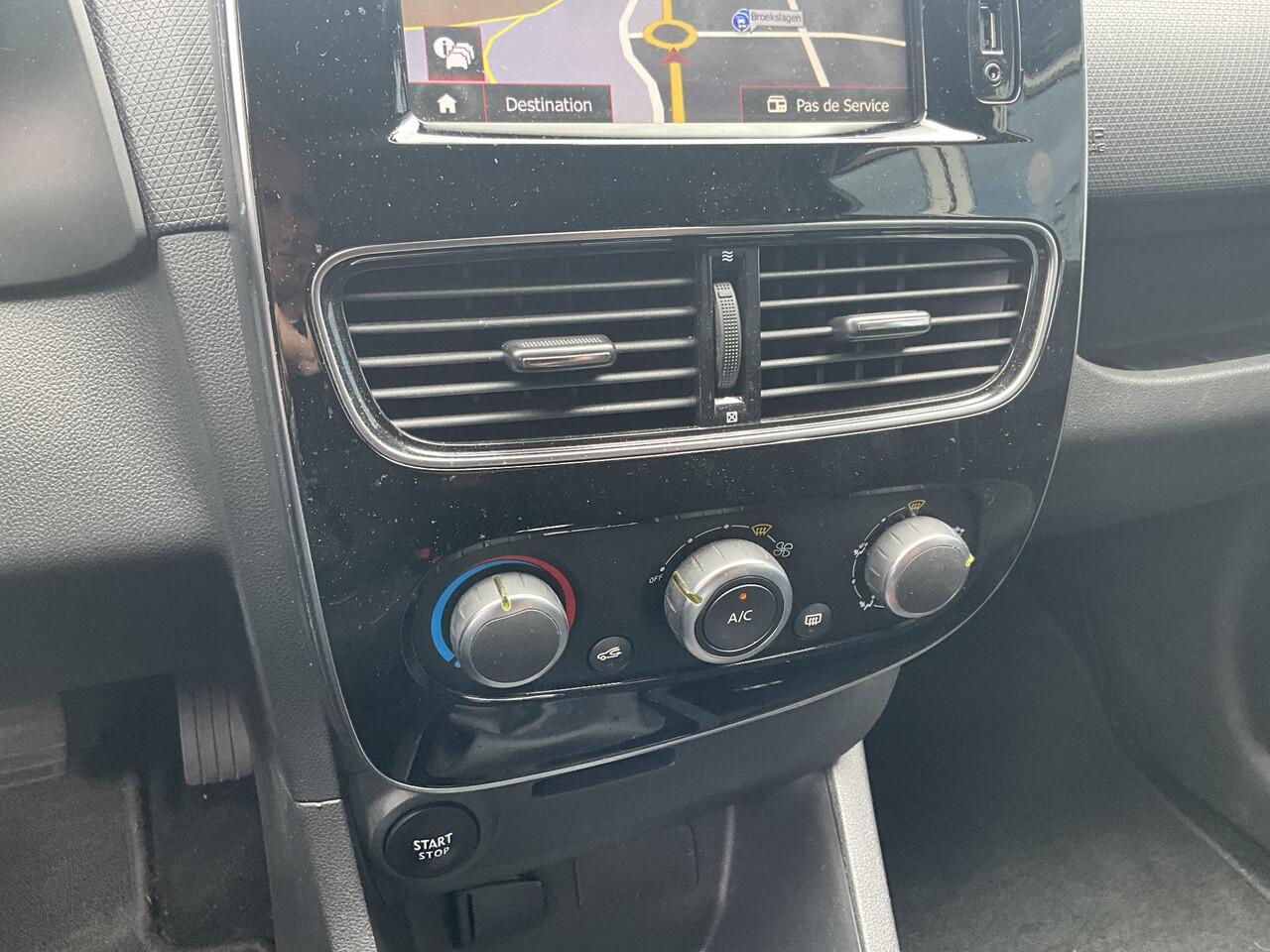 Renault CLIO Estate 0.9 TCe Limited