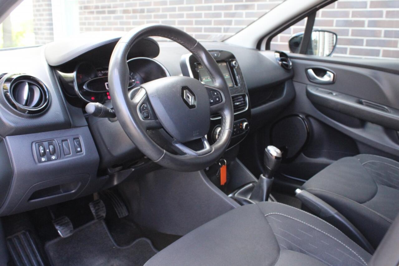Renault CLIO 0.9 TCe Limited-clima-cruise-navi-trekh